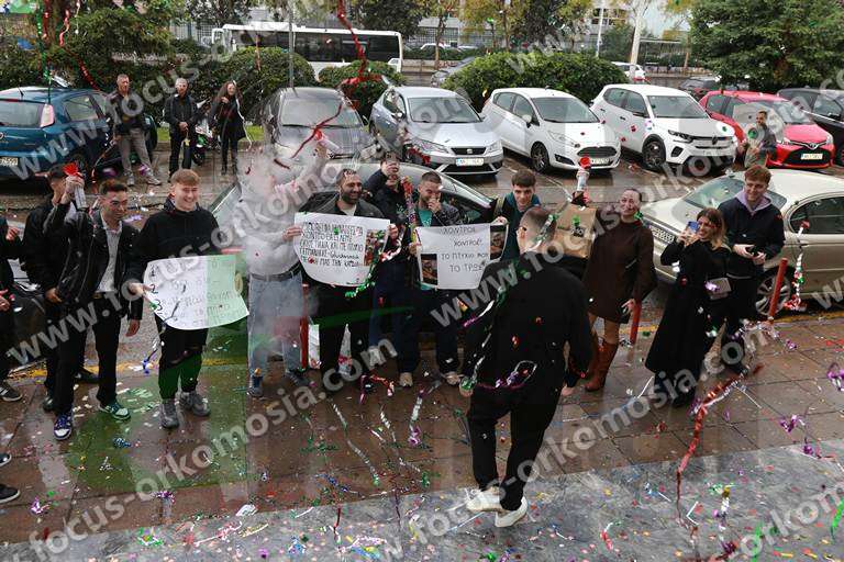 01 ΥΠΟΛΟΙΠΕΣ ΦΩΤΟΓΡΑΦΙΕΣ ΣΥΓΓΕΝΕΙΣ ΦΙΛΟΙ