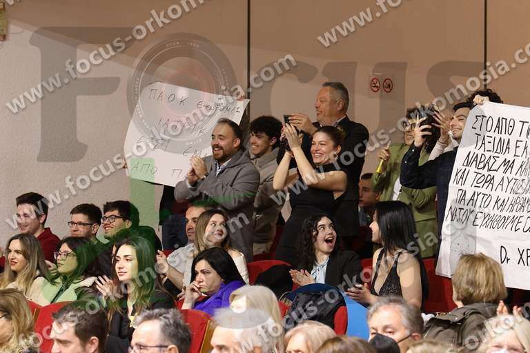 01 υπόλοιπες φωτογραφίες πανηγυρισμοί ζητωκραυγές