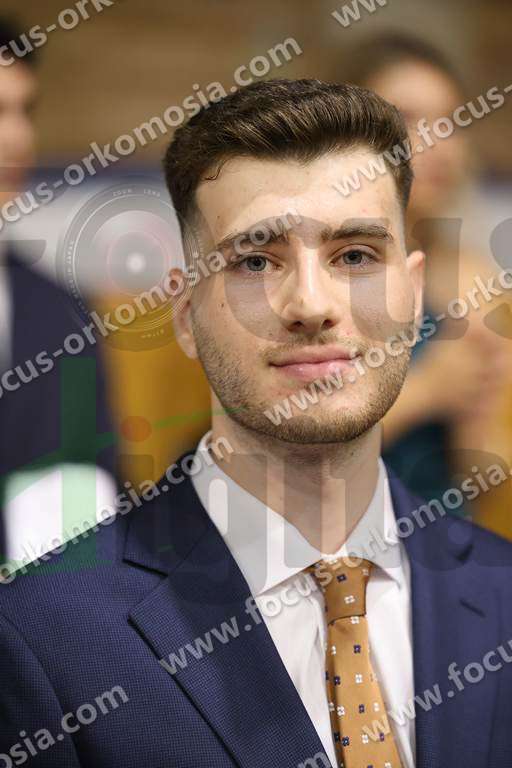 1NOMC260826_23982