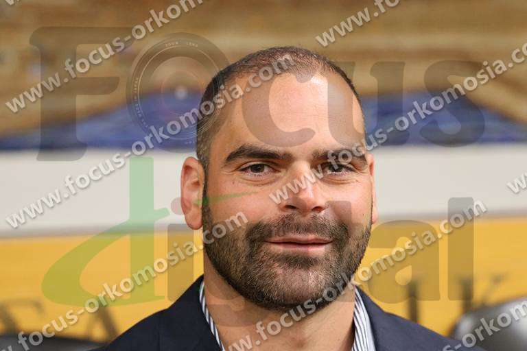 πτυχιούχος 009