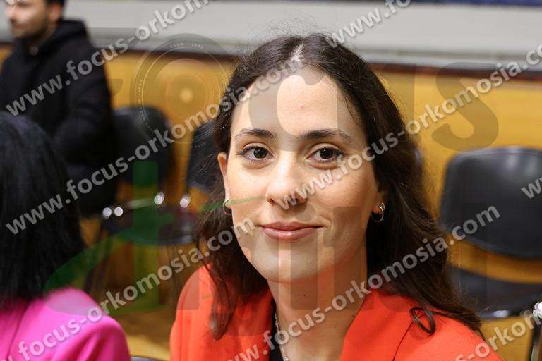 πτυχιούχος 037