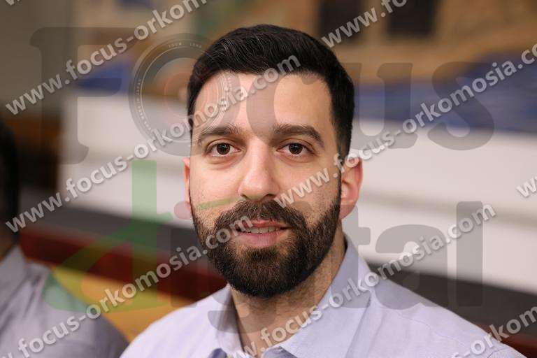 πτυχιούχος 060