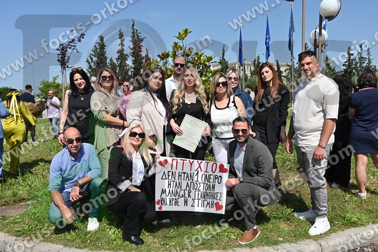 07 μετά την ορκωμοσία έξω