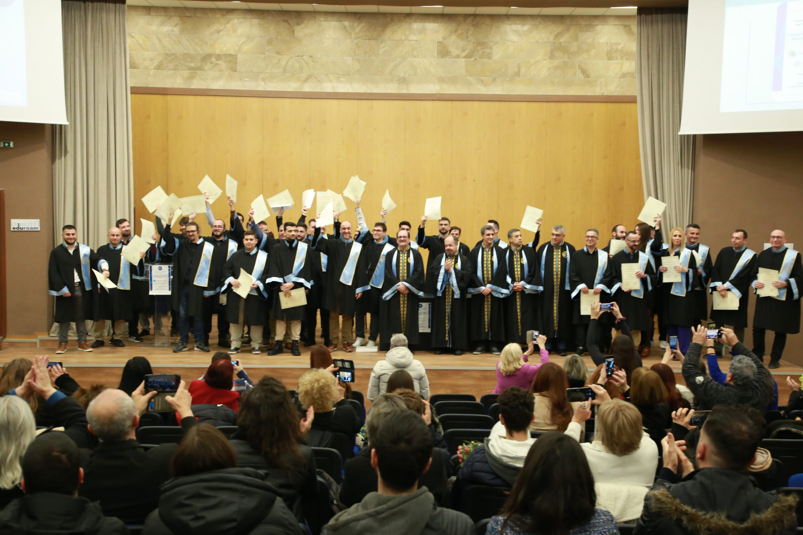 Ορκωμοσία Μεταπτυχιακού “Ευφυείς Τεχνολογίες Διαδικτύου” ΔΙΠΑΕ Σίνδος 08-12-2023